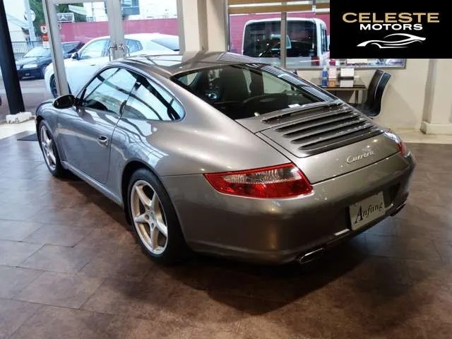 PORSCHE 911 2004 — photo 3 sur 8