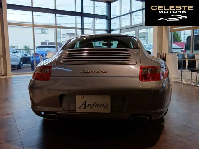 PORSCHE 911 2004 — photo 4 sur 8