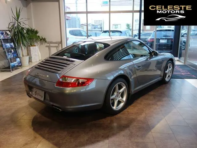PORSCHE 911 2004 — photo 5 sur 8