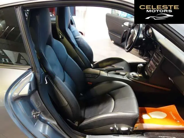 PORSCHE 911 2004 — photo 8 sur 8