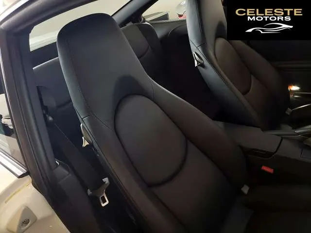 PORSCHE 911 2010 — photo 5 sur 8
