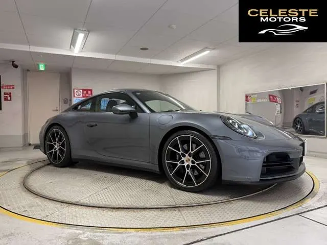 PORSCHE 911 2025 — photo 6 sur 8