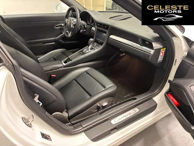 PORSCHE 911 2012 — photo 6 sur 8