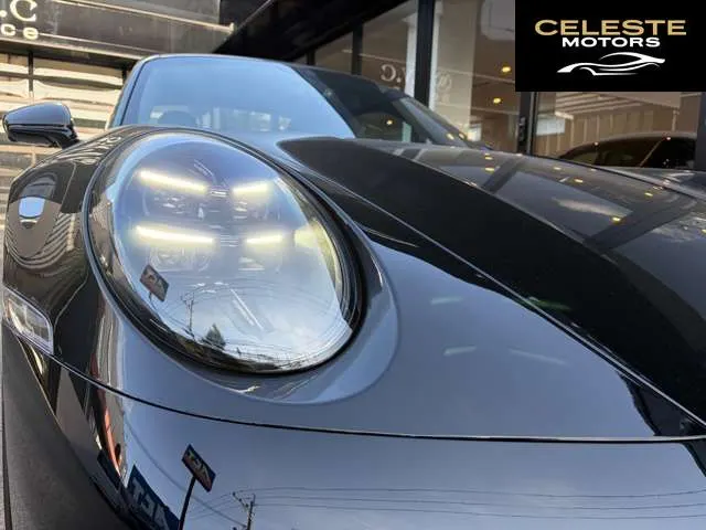 PORSCHE 911 2025 — photo 2 sur 8
