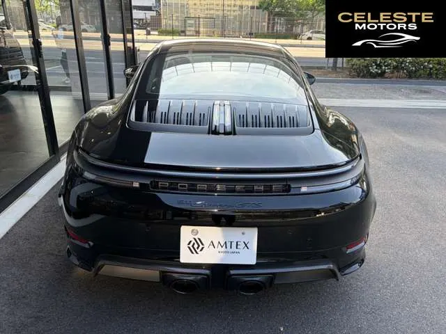 PORSCHE 911 2025 — photo 6 sur 8