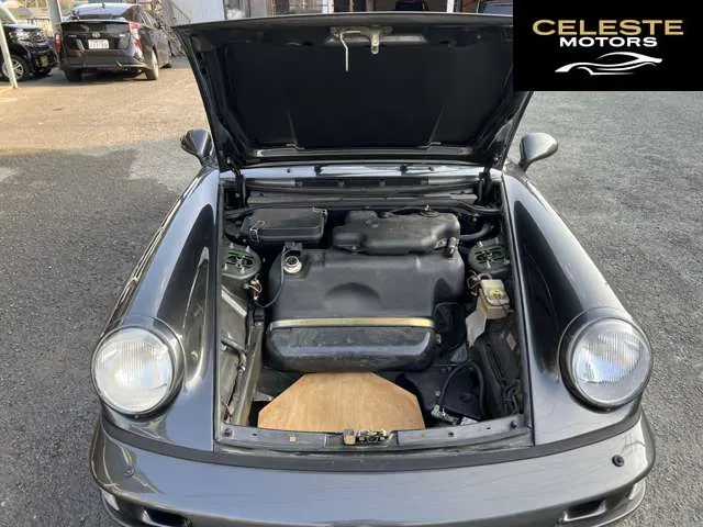 PORSCHE 911 1992 — photo 7 sur 8