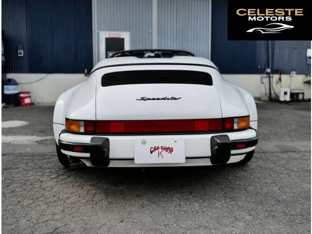 PORSCHE 911 2021 — photo 2 sur 8