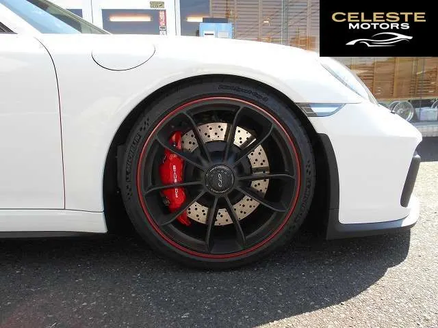 PORSCHE 911 2018 — photo 3 sur 8