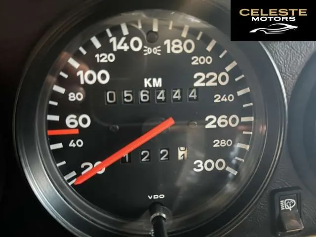 PORSCHE 911 1988 — photo 8 sur 8