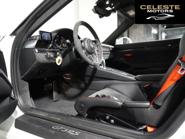 PORSCHE 911 2016 — photo 5 sur 8