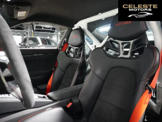 PORSCHE 911 2016 — photo 6 sur 8