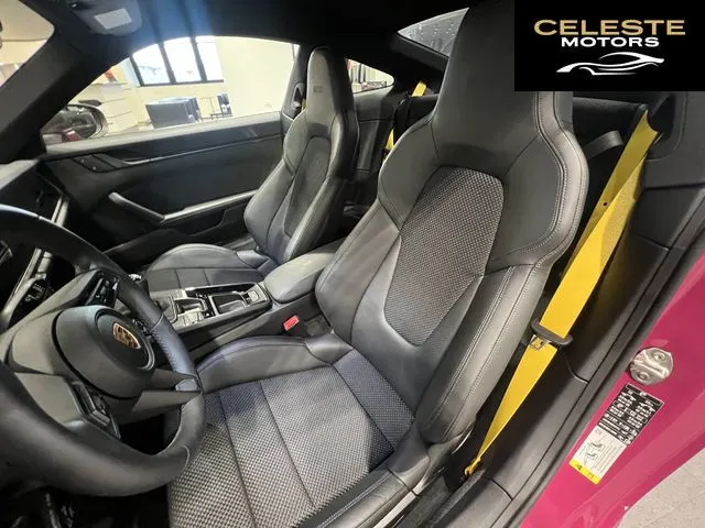 PORSCHE 911 2023 — photo 7 sur 8