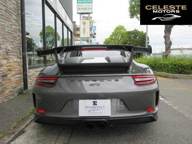 PORSCHE 911 2019 — photo 8 sur 8