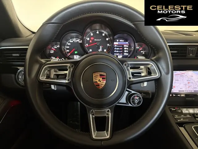 PORSCHE 911 2018 — photo 6 sur 8