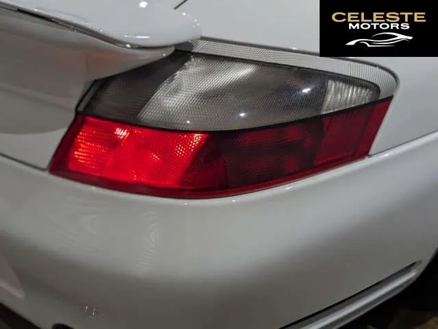 PORSCHE 911 2003 — photo 7 sur 8