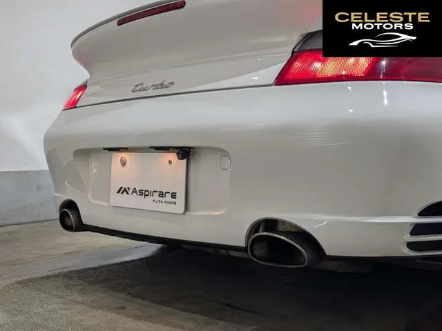 PORSCHE 911 2003 — photo 8 sur 8