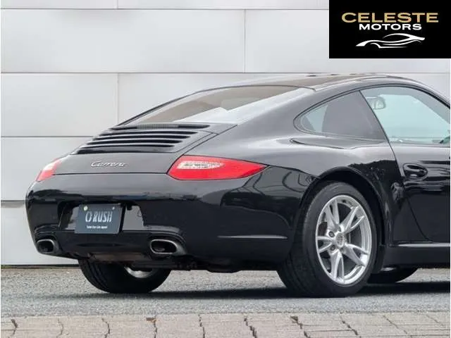 PORSCHE 911 2010 — photo 5 sur 8