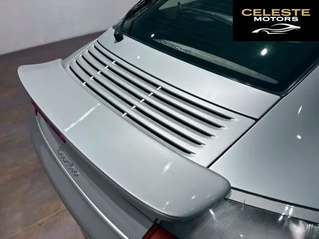 PORSCHE 911 2001 — photo 8 sur 8