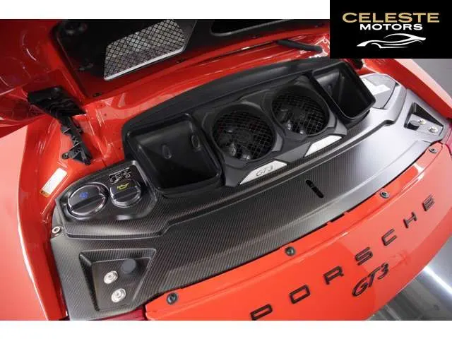 PORSCHE 911 2018 — photo 2 sur 8