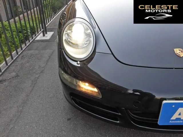 PORSCHE 911 2005 — photo 4 sur 8