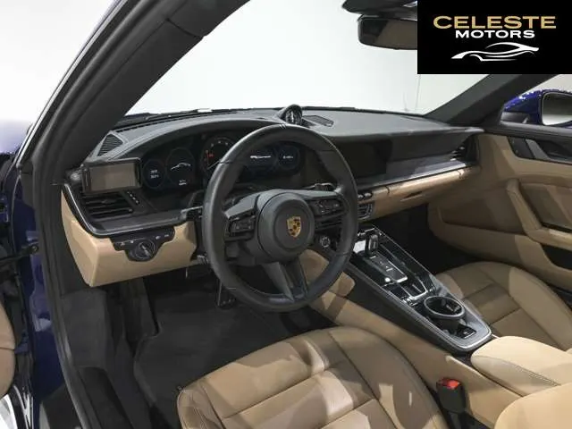 PORSCHE 911 2023 — photo 6 sur 8