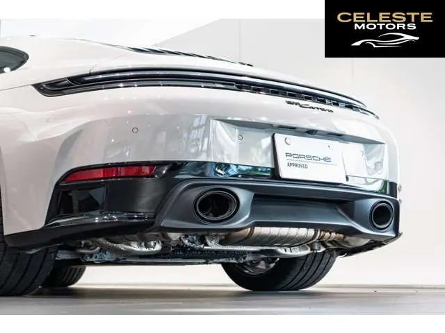 PORSCHE 911 2025 — photo 8 sur 8