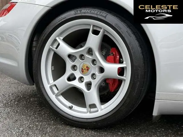 PORSCHE 911 2007 — photo 8 sur 8