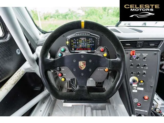 PORSCHE 911 2015 — photo 4 sur 8
