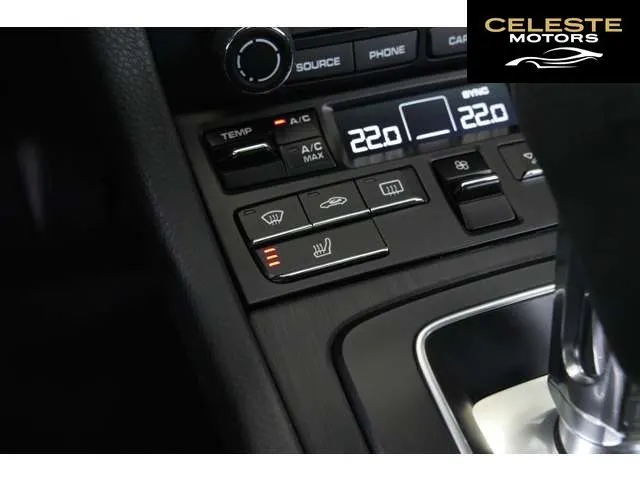 PORSCHE 911 2017 — photo 4 sur 8