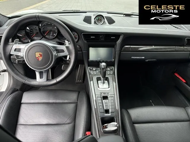 PORSCHE 911 2014 — photo 7 sur 8
