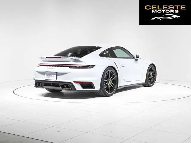 PORSCHE 911 2021 — photo 2 sur 8