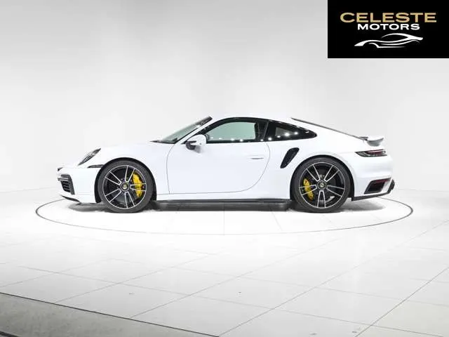 PORSCHE 911 2021 — photo 5 sur 8