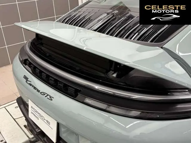PORSCHE 911 2025 — photo 8 sur 8