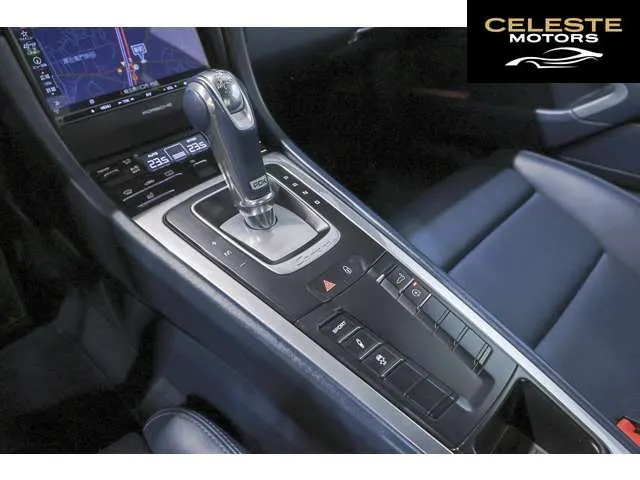 PORSCHE 911 2013 — photo 6 sur 8