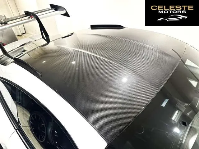PORSCHE 911 2024 — photo 8 sur 8