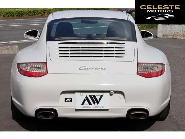 PORSCHE 911 2010 — photo 7 sur 8