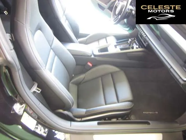 PORSCHE 911 2020 — photo 6 sur 8