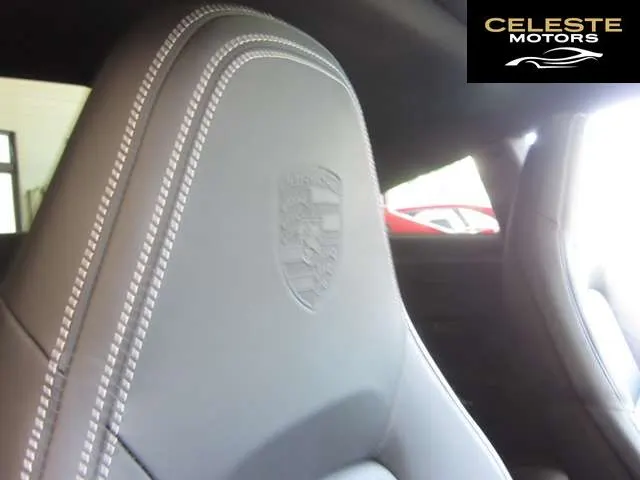 PORSCHE 911 2020 — photo 7 sur 8