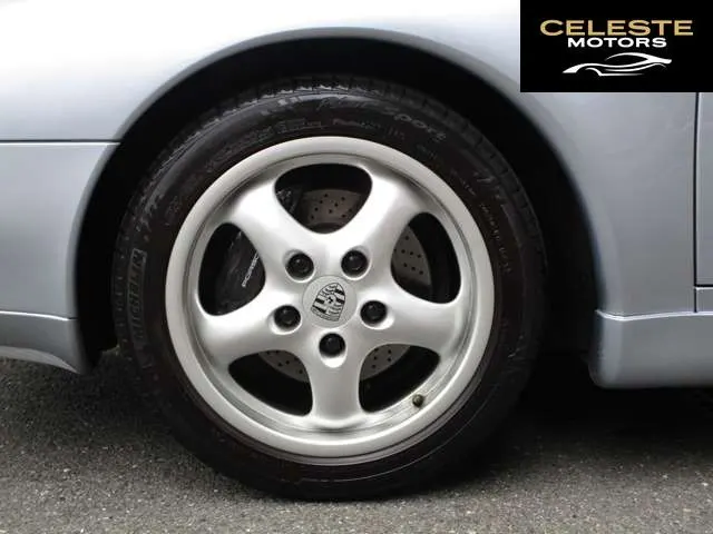 PORSCHE 911 1996 — photo 4 sur 8