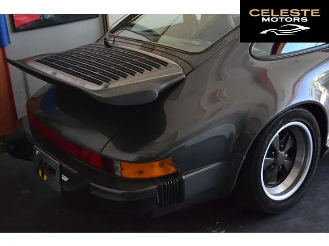 PORSCHE 911 1989 — photo 6 sur 8