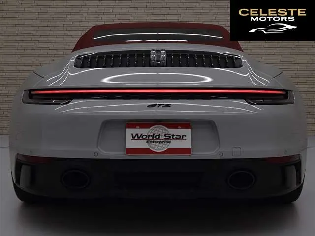 PORSCHE 911 Cabriolet 2024 — photo 4 sur 8