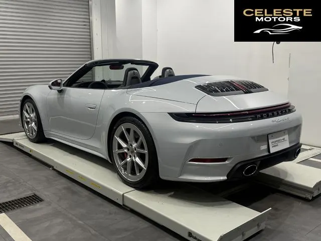 PORSCHE 911 Cabriolet 2026 — photo 2 sur 8