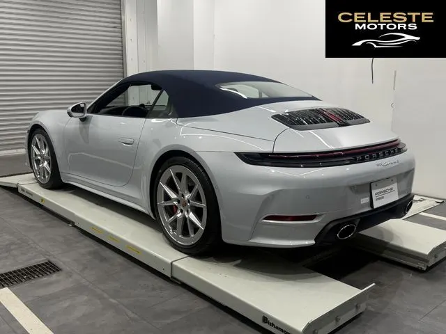 PORSCHE 911 Cabriolet 2026 — photo 3 sur 8