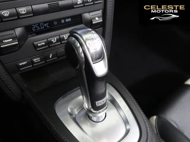 PORSCHE 911 Cabriolet 2011 — photo 7 sur 8