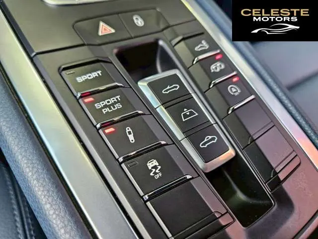 PORSCHE 911 Cabriolet 2013 — photo 7 sur 8