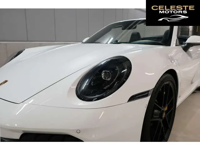 PORSCHE 911 Cabriolet 2025 — photo 4 sur 8