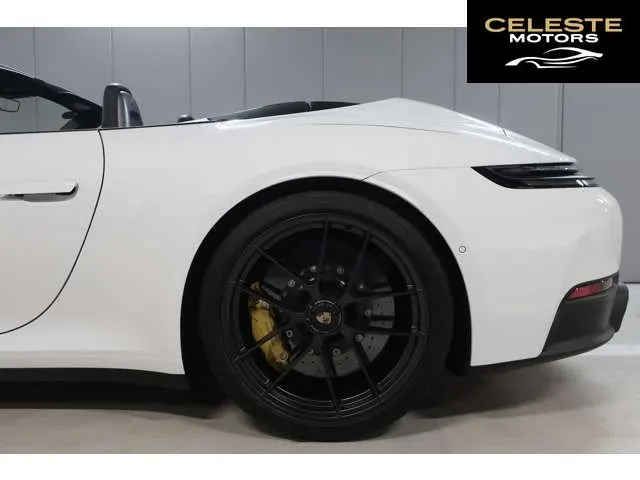 PORSCHE 911 Cabriolet 2025 — photo 7 sur 8