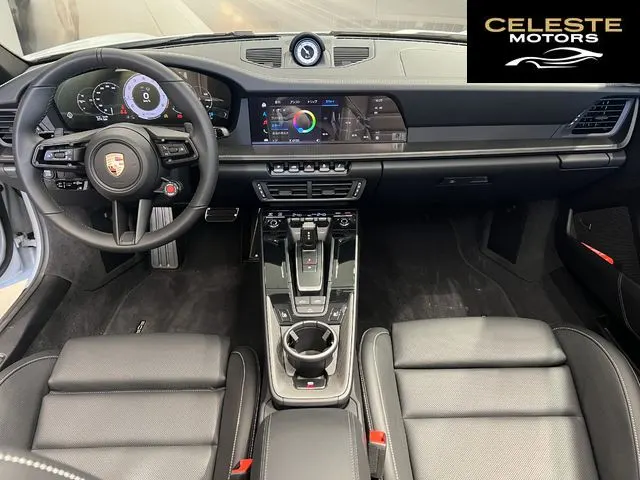 PORSCHE 911 Cabriolet 2025 — photo 6 sur 8