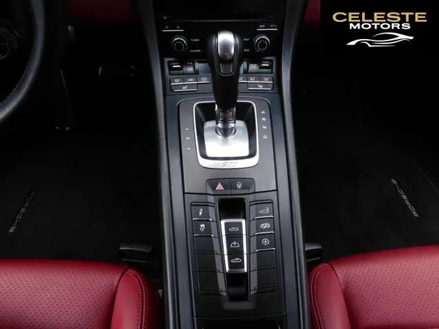 PORSCHE 911 Cabriolet 2017 — photo 6 sur 8