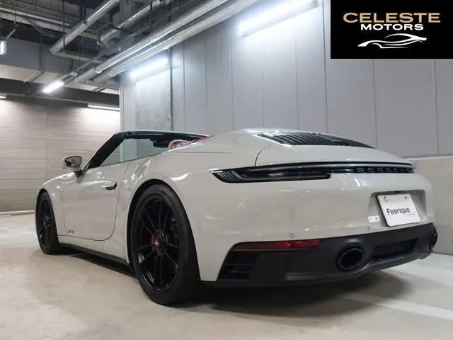 PORSCHE 911 Cabriolet 2024 — photo 7 sur 8